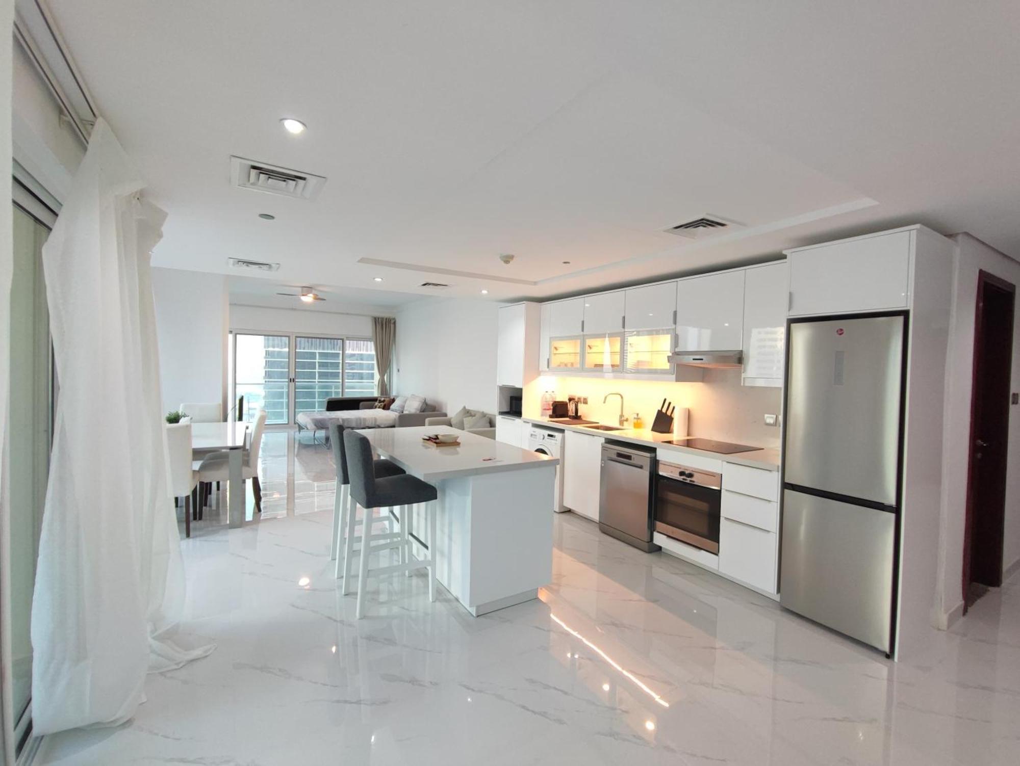 One Bedroom Apartment With Pool & Gym Near Marina Dubaï Extérieur photo